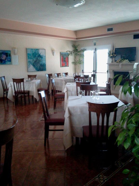 Albergo Al Portico Azzano Decimo Exterior photo